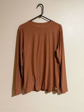 Vuori Long Sleeve Strato Tech Tee Mens Large